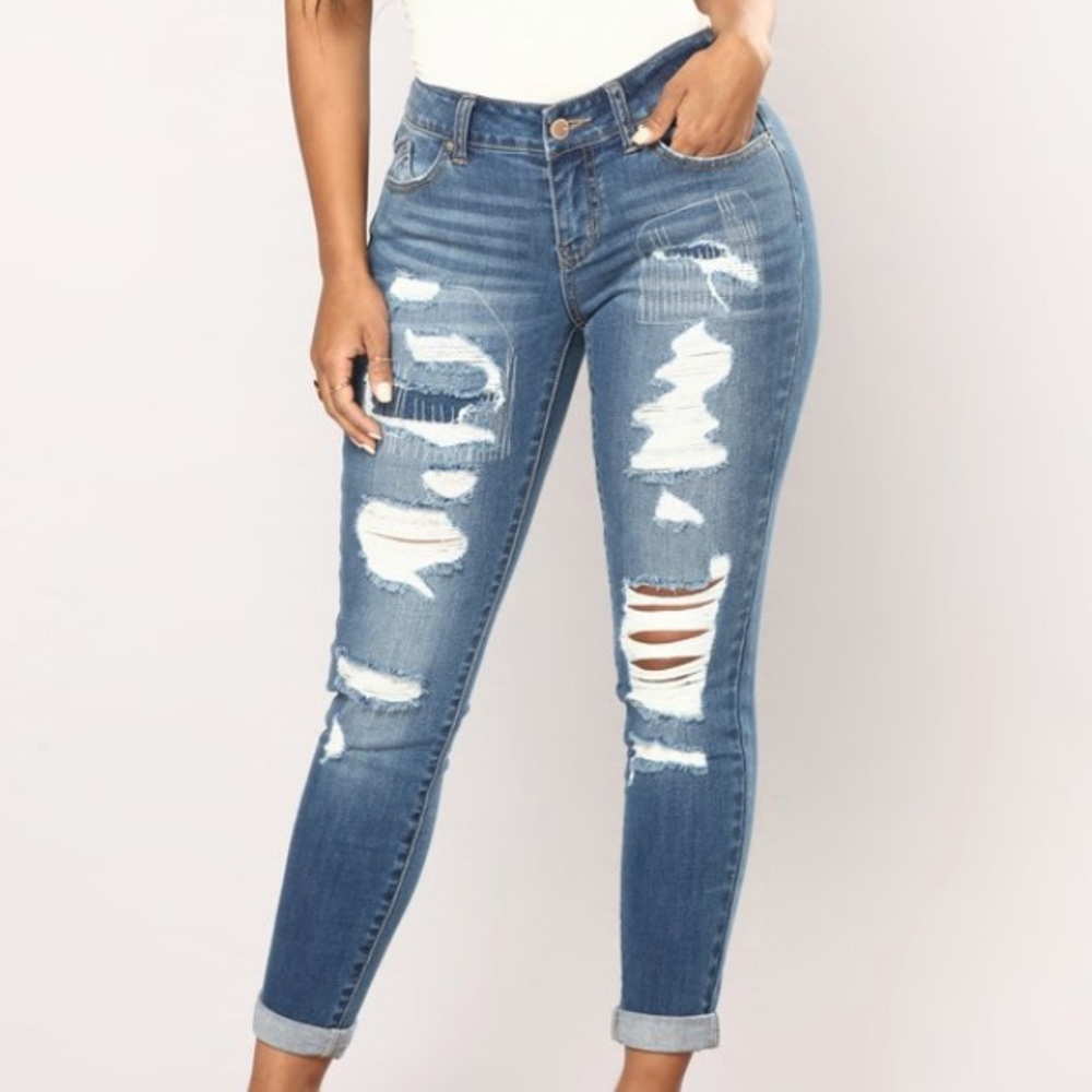 FASHION NOVA JEANS